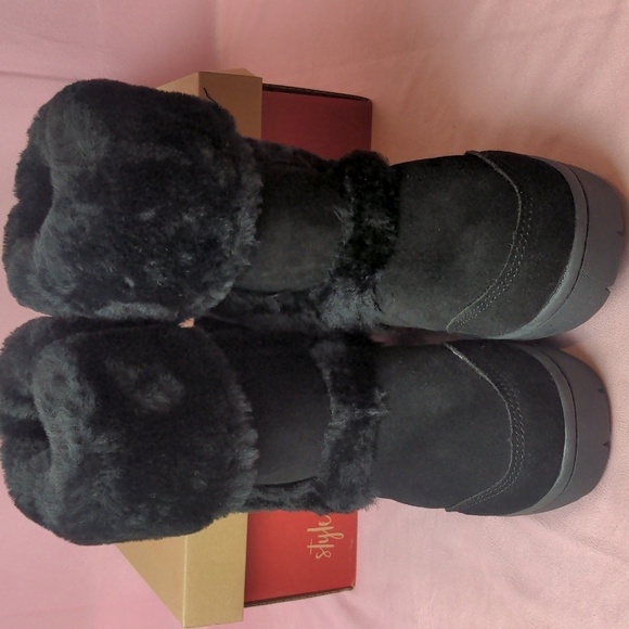 Style & Co Genuine Suede Fluffy Black Witty Black  Boots size 5 - Picture 2 of 8